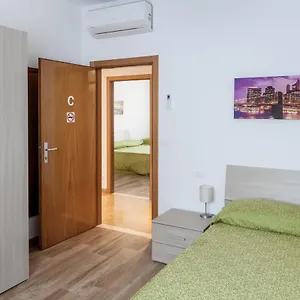 appartamento-le-barche.hotelslidodijesolo.com/